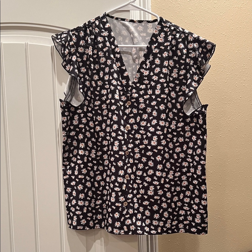 Chic Floral Sleeveless Blouse - Picture 1 of 3